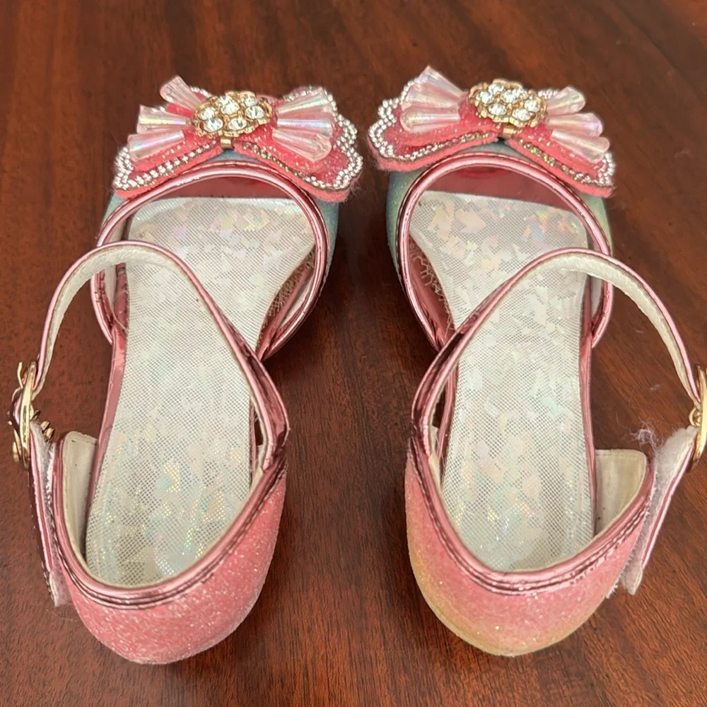 Girls heeled shoes